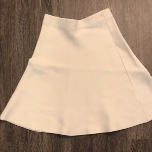 White banana republic skirt